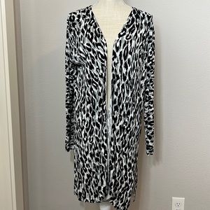 Sweet Romeo Cardigan in Grey Leopard